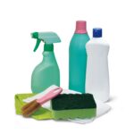 家庭用洗剤・スポンジ・ブラシのセット。伊勢佐木モール本店で査定だけでももらえるプレゼントキャンペーン用画像。