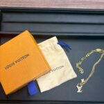 alt="ルイ・ヴィトン コリエ LV アイコニック M00596 買取 伊勢佐木モール本店"