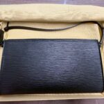 ルイ・ヴィトン エピ ポシェットアクセソワール M52942 ノワールを高価買取した伊勢佐木モール本店の買取実績写真