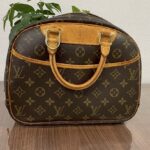 alt="ルイ・ヴィトン モノグラム トゥルーヴィル M42228 蒔田のかいとり本舗蒔田店で買取査定"