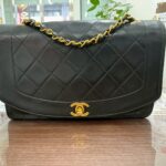 伊勢佐木町でシャネル ダイアナフラップ ラムスキン マトラッセ チェーンショルダーバッグを高価買取 かいとり本舗